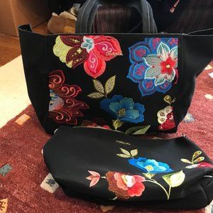 Desigual black rubberized flowered tote bag with flowered embroidery